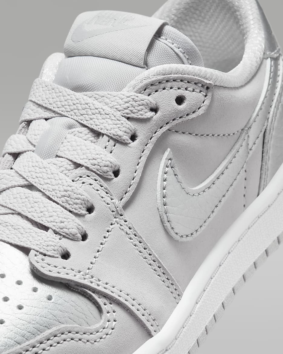 Jordan 1 Retro Low Silver Younger Kids Shoes